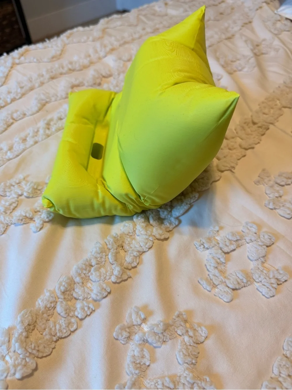 Phone Charging Pillow Stand | 3D Printed | Fits iPhone Pro Max & Most Phones